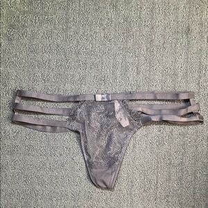 Victoria's Secret Very Sexy Strappy Lace Cage Thong Purple Size Medium NWT